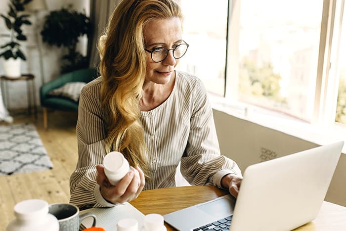 What vitamins are good for seniors? - Image